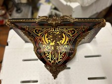 Wandkonsole in antikem Stil