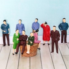 20 Modellbau Figuren stehend