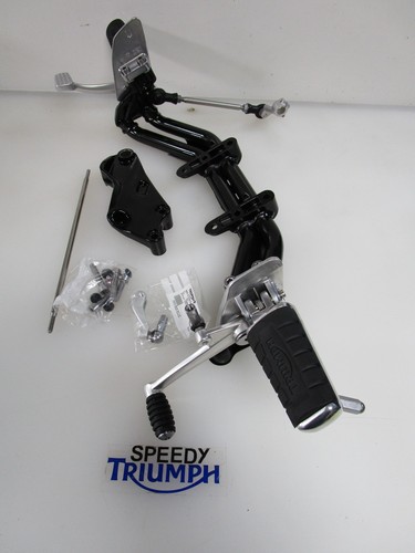 Triumph bonneville bobber - triumph,