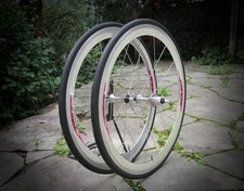 Campagnolo Vento 16 HPW 26" /  9 Sp / Clincher / 650 C Shamal Chorus Record