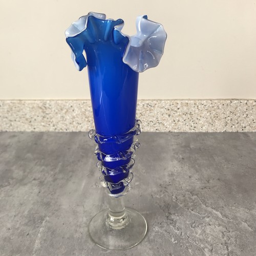 Alte blau weiße vase mit - blau-weiße,
