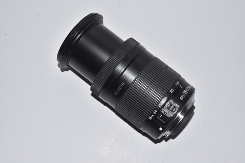 Canon 135mm 3 - ef-s, f/3.5-5.6