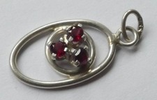 Anhänger 3 rote Edelsteine
