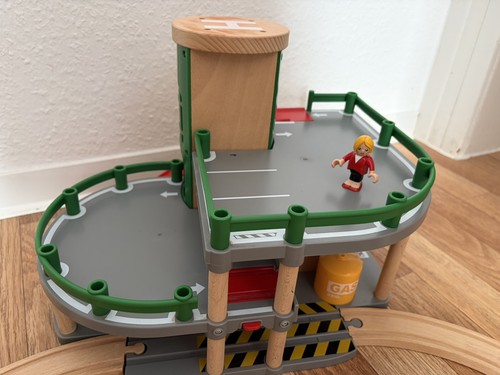 Brio holz parkhaus mit - parkhaus,