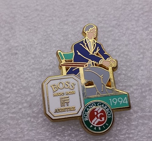 Ed132 pin roland - pin's,