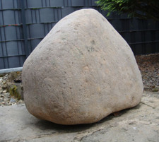 Quellstein Naturstein Findling Wasserspiel Teich Bachlauf Springbrunnen, 80 kg