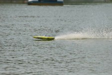 ARTR Speedboot ATOMIC SR85 Brushless