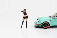 1:18 Figur Auto Salon Girls