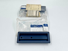 2x Original Mercedes E-Klasse W210 Schiene Doppelrollo Kofferraum A2108680048