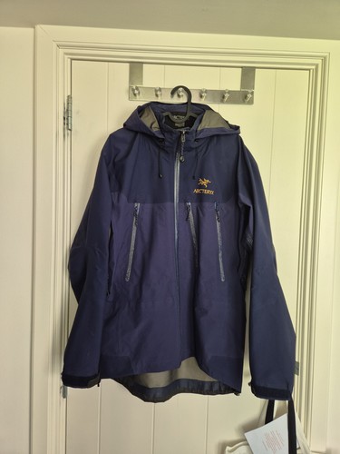 Rare vintage arc teryx - rare,