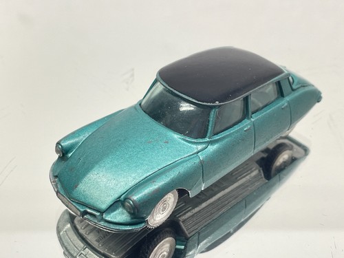 Corgi toys 210 citroen - toys,