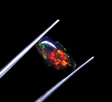 3,30 ct Schwarzopal Kissenform
