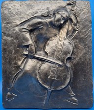 Reliefguss Skulptur Cellist Mitte 20 Jahrhundert 27 cm Metall