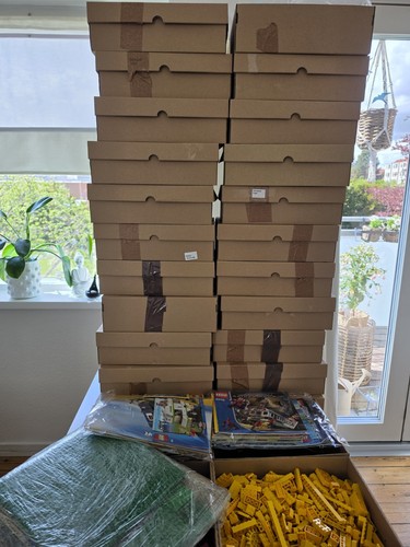 Huge lego lot manuals - 35+kg,