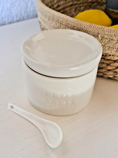 kleiner Salztopf mit Löffel Keramik