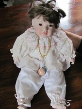 Franklin Mint Lena  Porzellan Handgefertigt Design Eva Donath unbespielt.