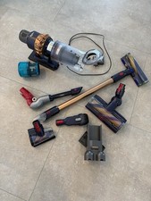 Dyson Gen5detect Absolute, Stielsauger, Akkubetrieb, 752 Watt Inklusive Halter