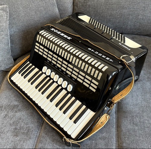 Hohner student bass - student,
