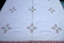 Neuwertige,große Tischdecke