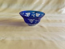 Kristallschale blau mit Traubenmuster Überfang Kobalt blau