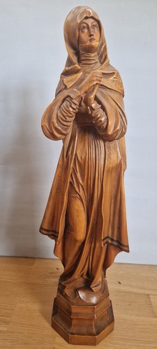 Wunderschöne holzstatue - wunderschöne,