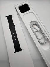 Apple Watch Series 7 GPS + CEL 45mm Alu Mitternacht mit Sportarmband 84%