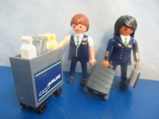 2x Figuren  Pilotin Stewardess