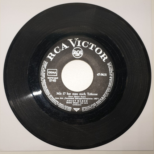 Peggy march mit hat - march,