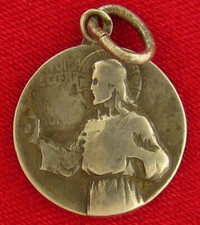 Vintage JESUS Medal HERE IS