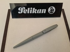Pelikan Luigi Colani