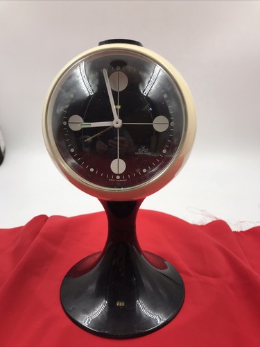 Space age wecker meister - age,