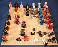 LEGO Ninjago Figuren Mit Zubehör, gebraucht