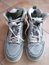 Nike I'd Jordan V, Spike Lee Herren Schuhe, GR. 44, FA. weiß/grau, Guter ZUSTAND