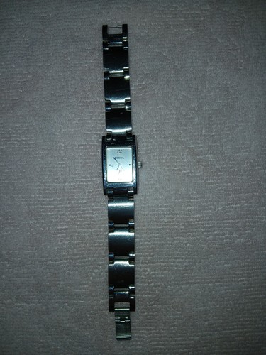 Damenarmbanduhr silberfarben