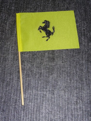 Ferrari autos mini hand flagge - ferrari,