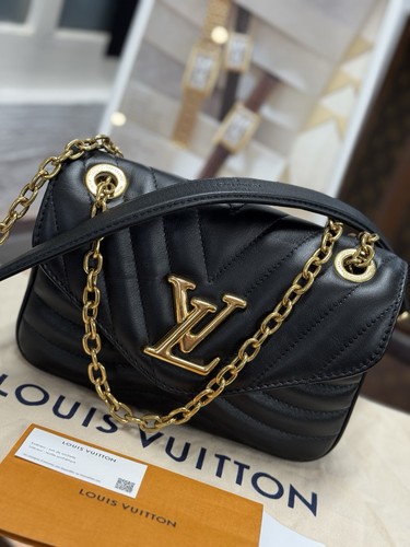 Louis vuitton new wave chain - louis,