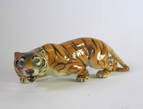 Schleichender tiger - schleichender,