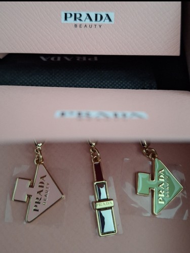 Prada charm anhänger set mit - prada,