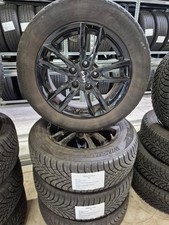 Satz Winterräder auf