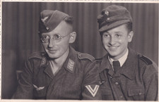 Pimpf mit Soldat Luftwaffe, Schiffchen, Adler, 2.Weltkrieg