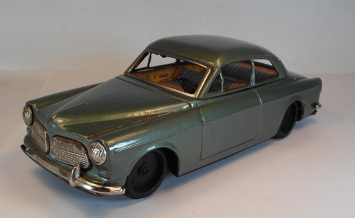 Bandai blechspielzeug volvo - bandai,