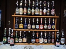 143 unterschiedliche Bierflaschen mit Kippverschluß, , nur zusammen abzugeben! 