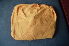 Zwei Spannbettlaken - hell-orange - mit Gummizug - 100 % Polyester