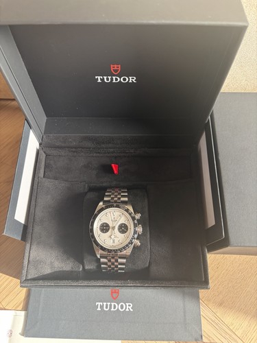 Tudor black bay - bay, chrono