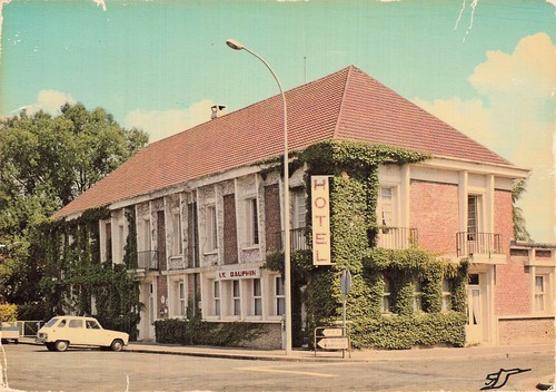 Aumale hotel restaurant le - hotel,