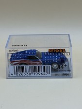 Top:  Brekina 19964 Chevrolet