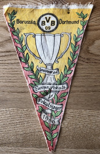 Bvb retro wimpel - retro, borussia