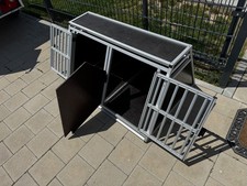 Hundetransportbox aus Aluminium für VW T-Roc - Maßgefertigt, stabil, Kofferraum 