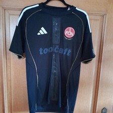adidas Sondertrikot 1.FC Nürnberg "Europa"  Schwarz 2025/26  Gr. 140- XL