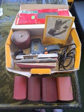 AEG VS260 SCHWINGSCHLEIFER Schleifgerät Schleifmaschine + Zubehör 